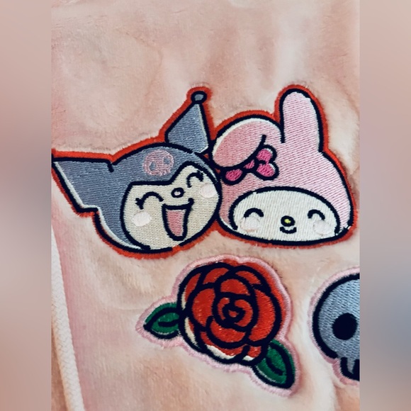 Sanrio Kuromi and My Melody Hearts Pink Hoodie XSmall NWT - Picture 7 of 12